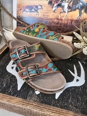 Fallong Feather Sandals